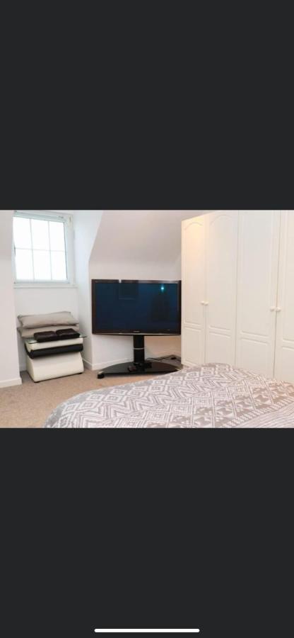 20 Holiday Cottage, East End Балибанион Екстериор снимка